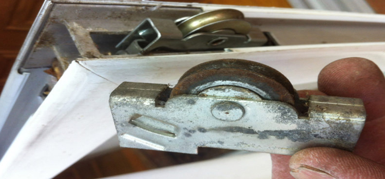 screen door roller repair in Immokalee